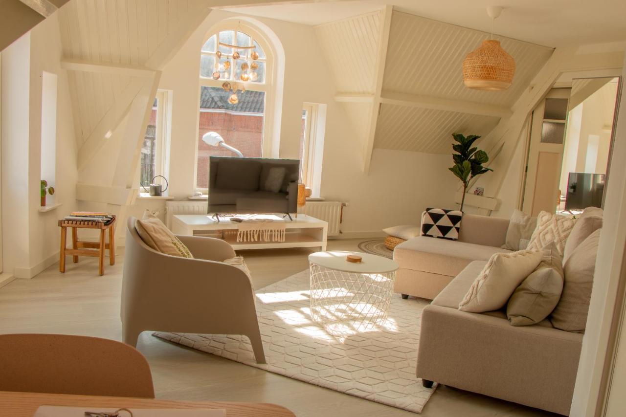 Stylish Apartment *